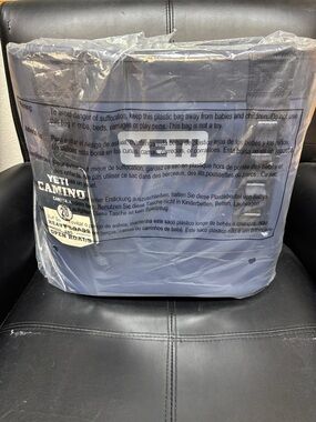 Yeti Camino 20 Duffel - Navy Blue - NWT